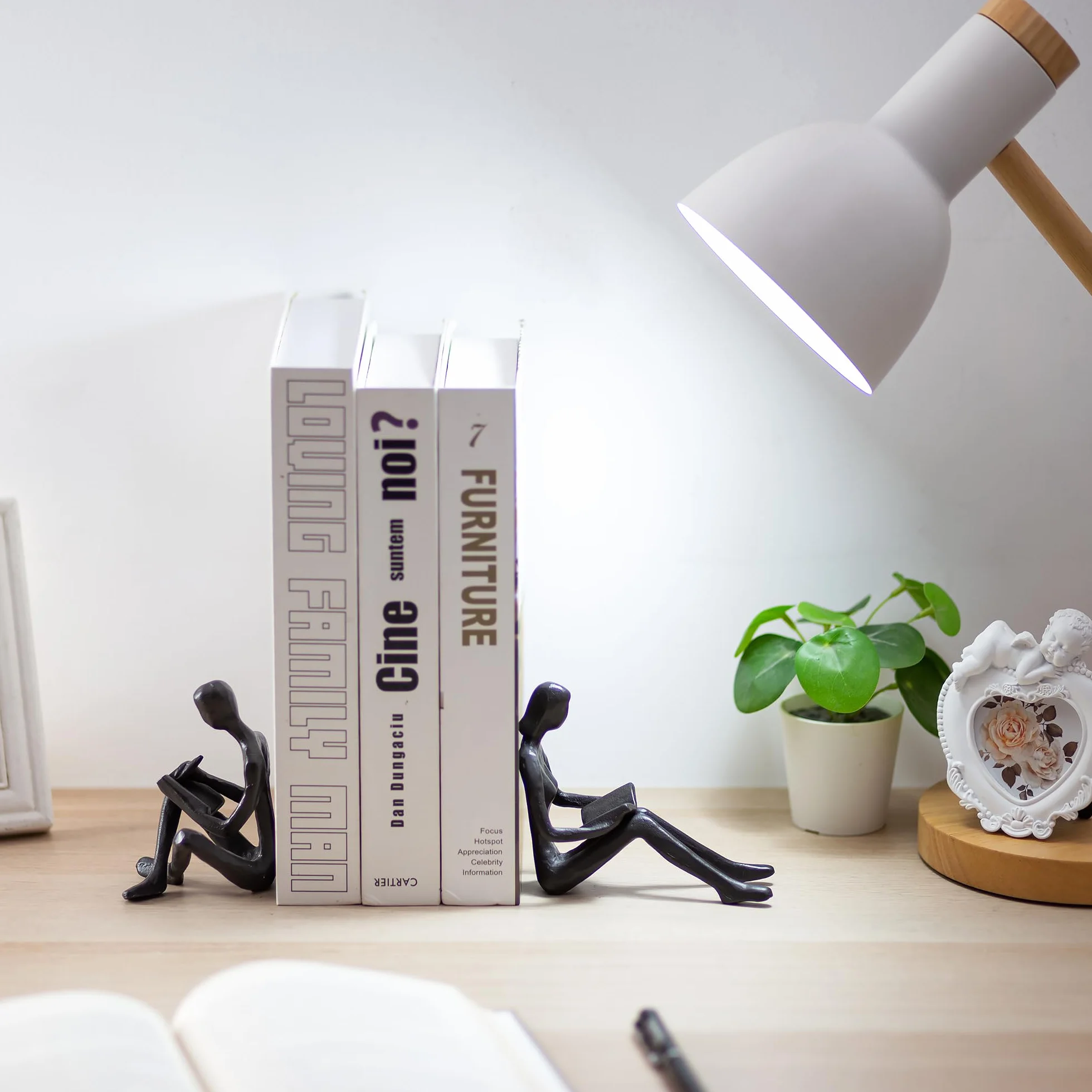 Sziqiqi Serre-Livres en Fonte pour Étagères Statue Métal Cadeau pour Lecteurs